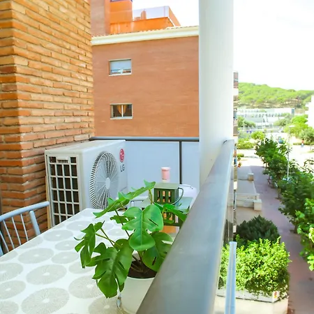 Laura Modern, Sunny In Quiet Area Apartmán